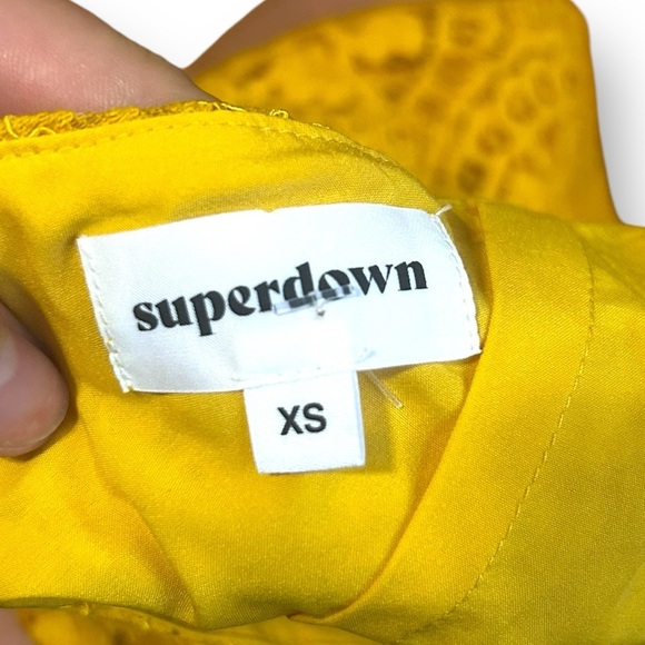 Superdown Samara Gold Halter Mini Dress Size XS New With Tags Yellow Revolve - Picture 9 of 12